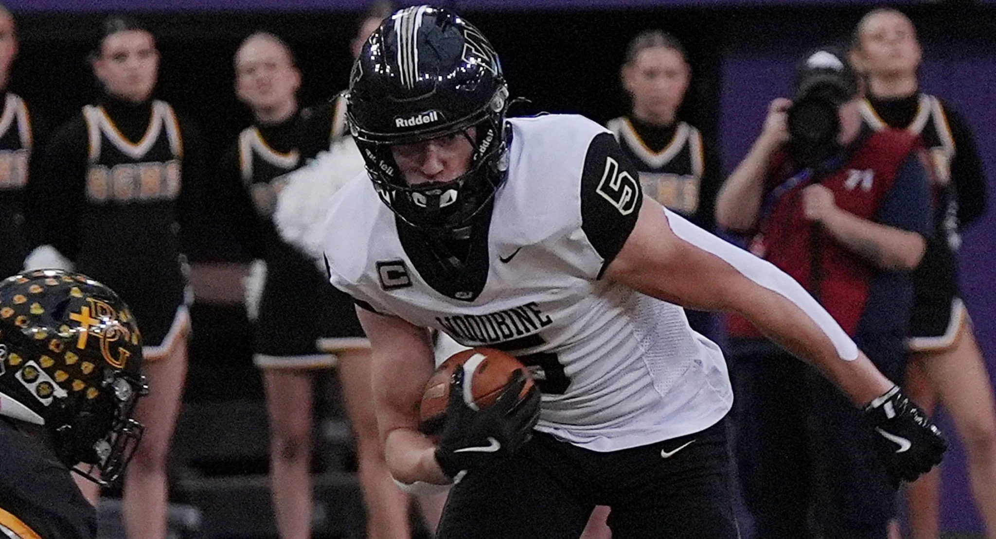 Penn State wide receiver commit Landon Blum runs with the football. Image courtesy of Landon Blum's Instagram account.