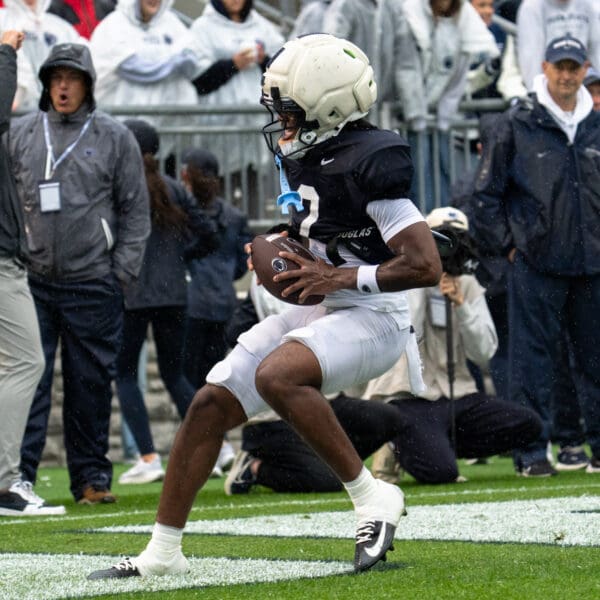 Transfer receiver Zay Robinson scores during 7-on7.